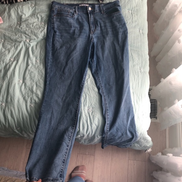 Levi’s high rise, straight jeans - Picture 2 of 5